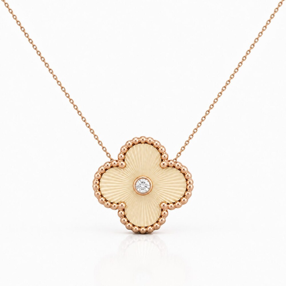 Van Cleef & Arpels Elegant Signature Necklace Style 2 | New with Box - Picture 5 of 9